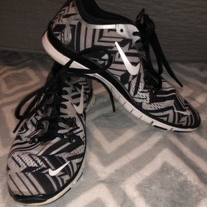 Nike Pattern Free Runs